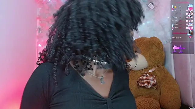 puca ebony online show from February 19, 5:01 pm