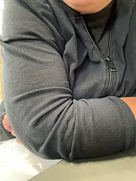 Barbarella86 online show from September 29, 8:30 am