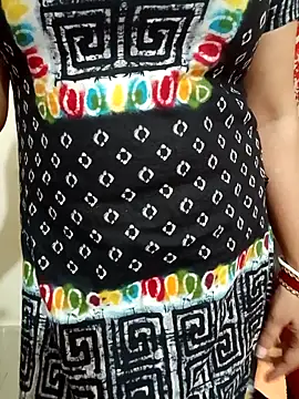 Priya Boudi online show from February 28, 6:40 pm