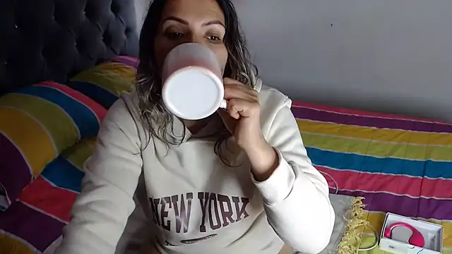 Chantal hott online show from July 9, 2:41 pm