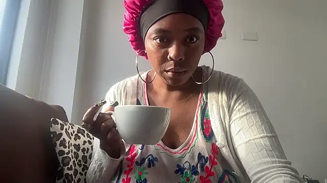 ChocolateCakeQueen online show from November 10, 12:11 pm