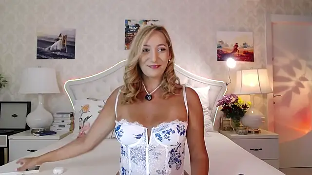 IreneHope online show from July 27, 8:33 am