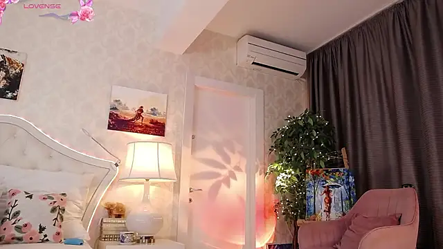 IreneHope online show from February 4, 9:23 am