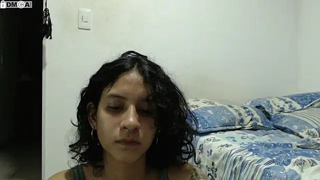 AlinaWoolf  online show from February 18, 12:10 am