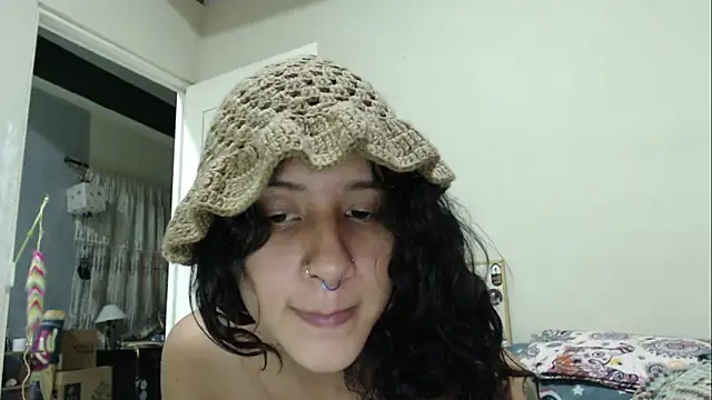 AlinaWoolf  online show from June 4, 6:18 am