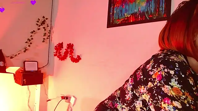 Snapshot of _samara chatting on October 3, 12:27 am samara online show from October 3, 12:27 am