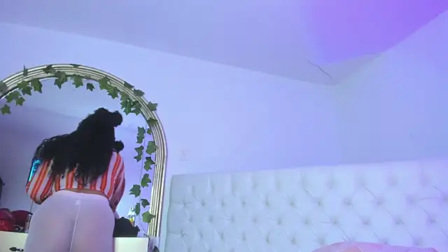 sharlot evans  online show from November 29, 1:59 pm