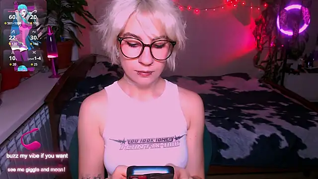 Snapshot of _Moonlight_t chatting on September 26, 10:57 am Moonlight t online show from September 26, 10:57 am