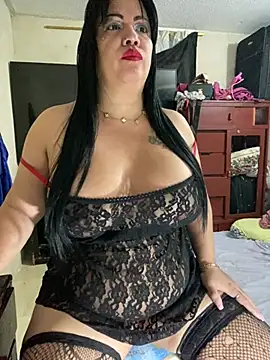 CamelliaLong online show from June 24, 4:00 am