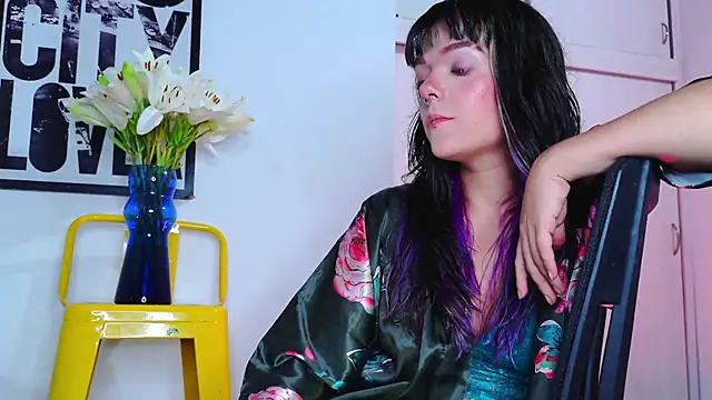 purple em69 online show from November 13, 3:49 am