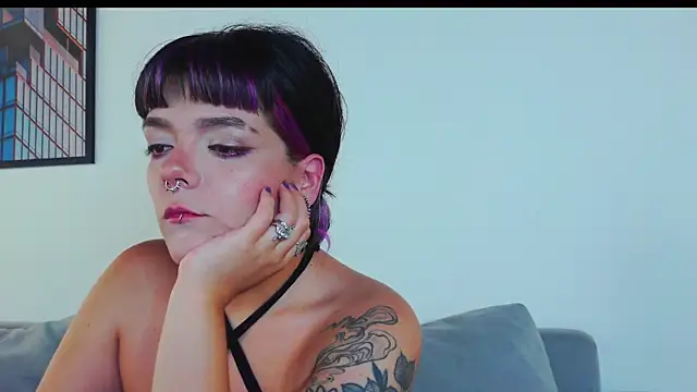 purple em69 online show from July 30, 8:26 am