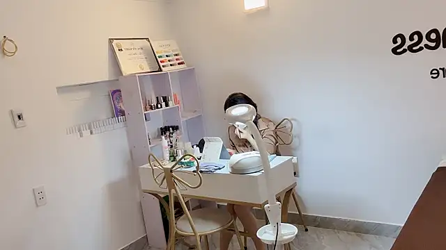 Jennie Spa online show from August 5, 2:34 pm