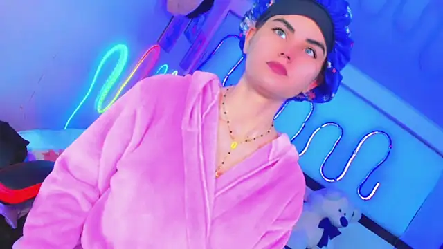 Jessica smith 1 online show from February 2, 11:20 am