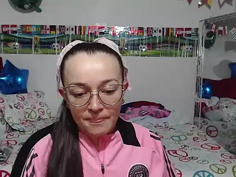 Angela 18honey online show from July 22, 2:12 am