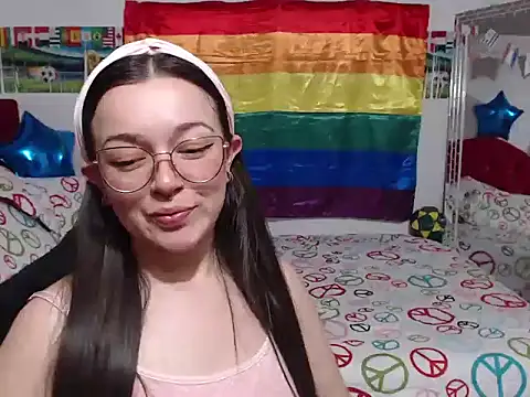 Angela 18honey online show from July 11, 2:33 am