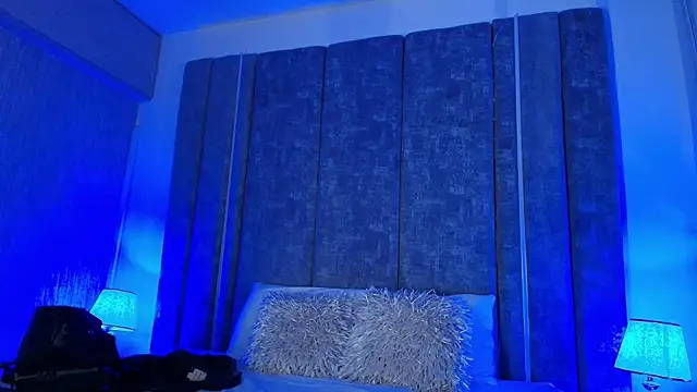 Amareto  online show from December 22, 1:14 pm