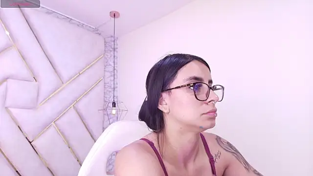 Andreita Jones online show from June 23, 12:14 pm