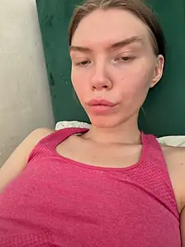 Lisaaa Alisa online show from June 6, 9:59 am