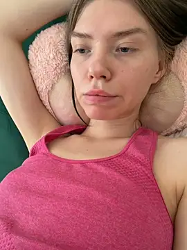 Lisaaa Alisa online show from June 15, 10:15 am