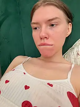Lisaaa Alisa online show from June 8, 4:13 am
