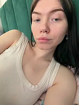 Lisaaa Alisa online show from March 4, 8:43 am