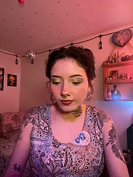 LiliJones  online show from February 23, 4:50 pm