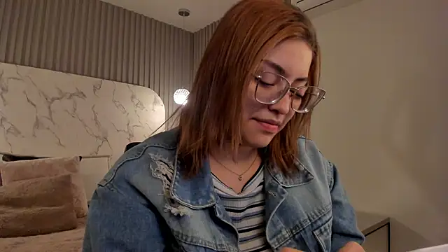 Dollar-girl online show from June 27, 5:52 am
