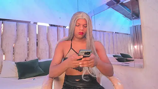 ari monet online show from June 12, 11:51 am
