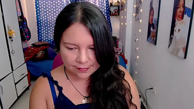 claryssa  online show from November 22, 8:44 pm