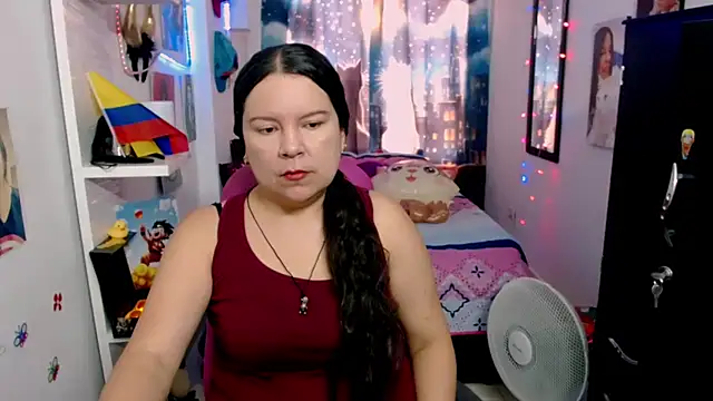 claryssa  online show from August 3, 1:39 pm