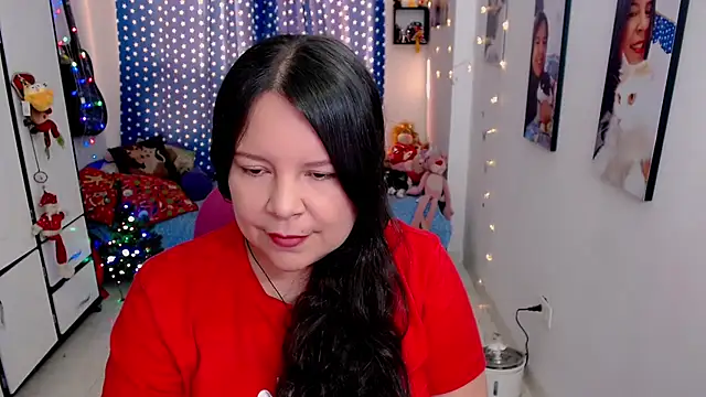 claryssa  online show from December 20, 9:08 pm