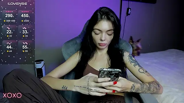 Mariella Adamss online show from November 23, 1:24 pm