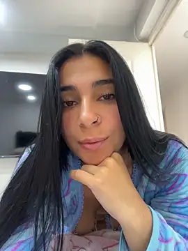 Meganmilk1 online show from May 5, 2:09 pm