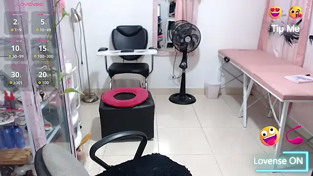 titsbiglovers online show from June 17, 5:03 pm
