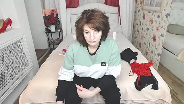 AmiHotGranny online show from January 14, 12:43 pm