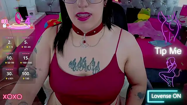 Snapshot of NatalieHarris chatting on September 17, 6:17 pm NatalieHarris online show from September 17, 6:17 pm