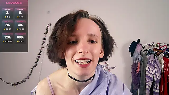 Snapshot of Violet_Veliya chatting on September 26, 4:59 pm Violet Veliya online show from September 26, 4:59 pm