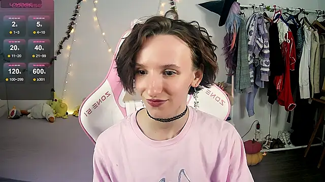 Snapshot of Violet_Veliya chatting on October 5, 2:22 pm Violet Veliya online show from October 5, 2:22 pm