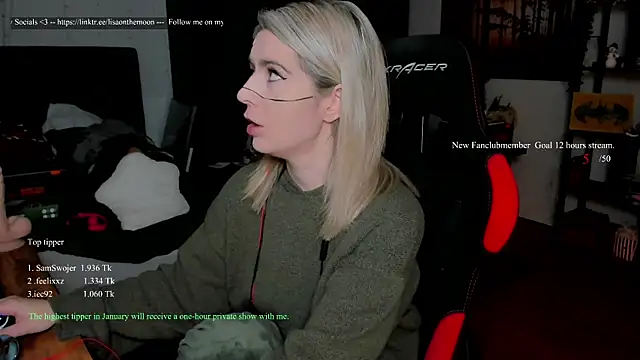 Lisaonthemoon online show from January 10, 2:44 pm