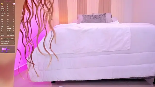 Leah Grey online show from October 7, 12:20 pm