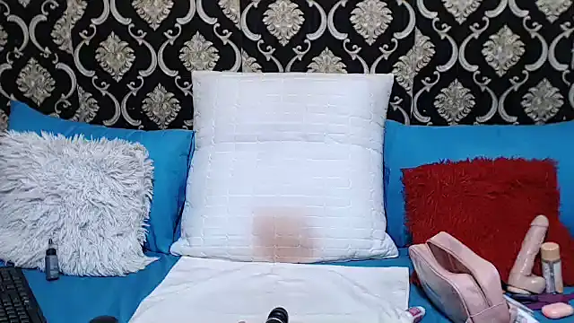 Bootycurvy2 online show from May 6, 2:43 pm