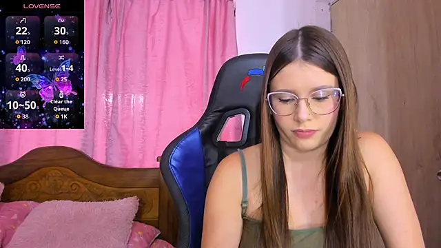 ParisShayk online show from September 19, 6:40 pm