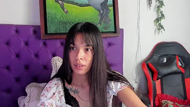 Cloeandtyfanny online show from June 6, 5:19 pm
