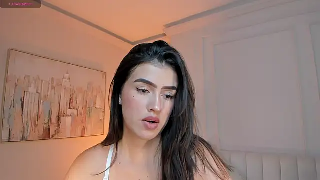 PaulinaSantos  online show from April 7, 7:16 pm