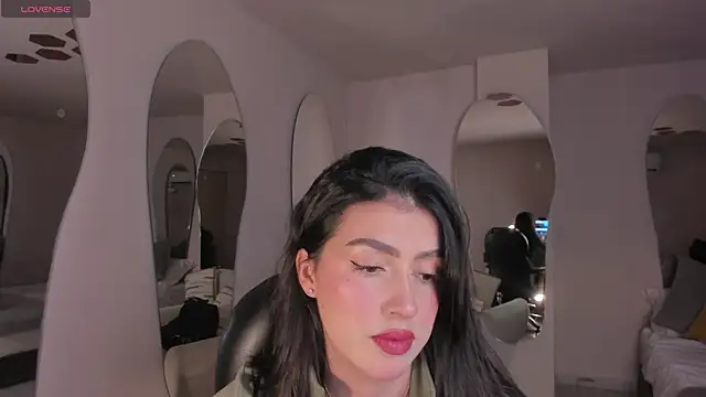 PaulinaSantos  online show from September 13, 7:33 pm