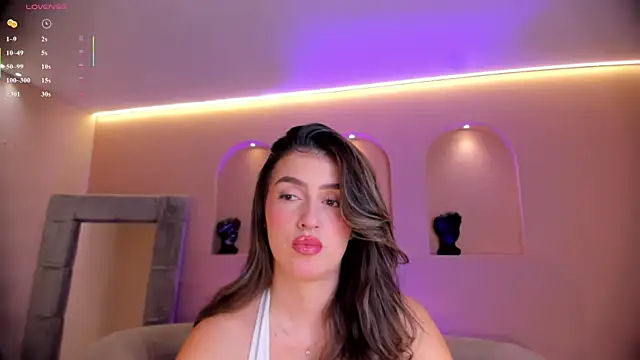 PaulinaSantos  online show from December 5, 7:59 pm