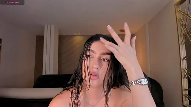 PaulinaSantos  online show from June 12, 8:39 pm