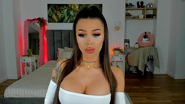 Fancy Jenn online show from October 5, 6:46 pm