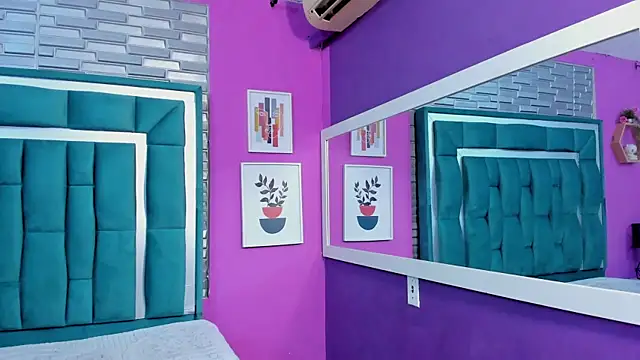 LORENSCOLLINS online show from March 11, 7:49 pm