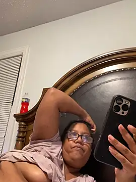 ebonyred online show from July 7, 1:52 am